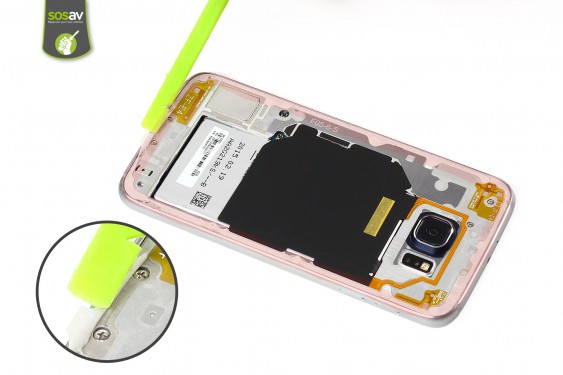 Guide photos remplacement nappe nfc / chargeur à induction Samsung Galaxy S6 (Etape 4 - image 2)