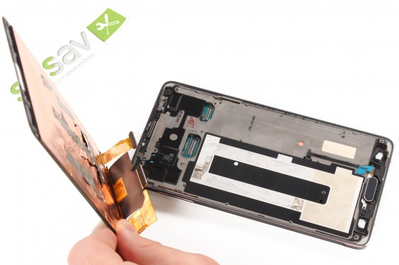 Guide photos remplacement ecran lcd  (Etape 13 - image 4)