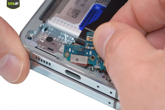 Guide photos remplacement connecteur de charge Galaxy Z Flip5 (Etape 11 - image 4)