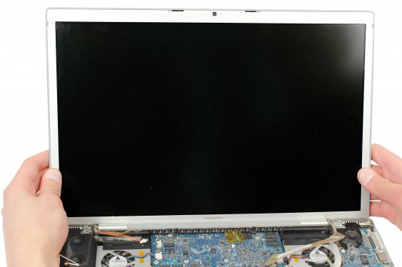 Guide photos remplacement ecran lcd complet Macbook Pro 17"  Modèles A1151, A1212, 1229 & A1261 (Etape 22 - image 1)