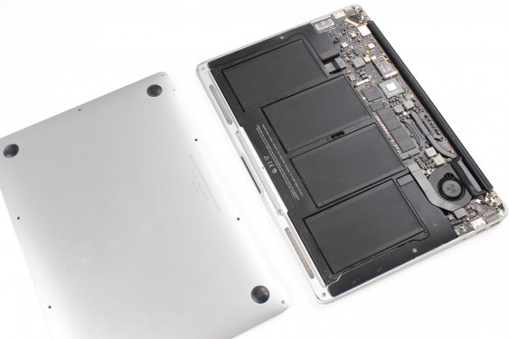 Guide photos remplacement haut-parleur droit Macbook Air 13" mi-2011 EMC2469 (A1369) (Etape 2 - image 4)