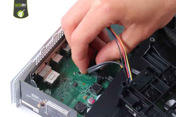 Guide photos remplacement ventilateur / carte mère Xbox One S (Etape 15 - image 3)