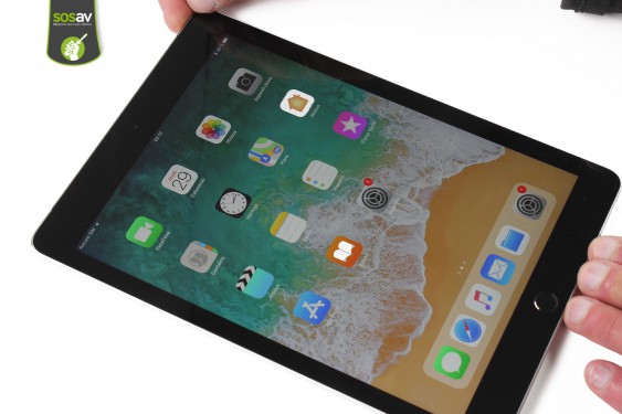 Guide photos remplacement caméra arrière iPad 6 2018 (Etape 1 - image 1)