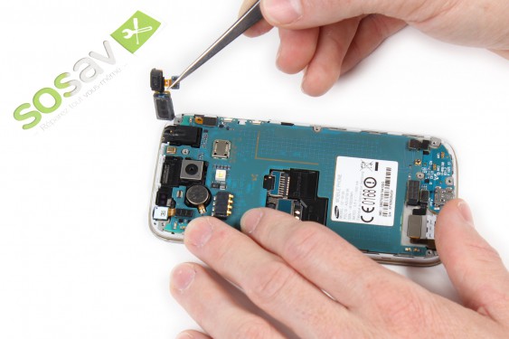 Guide photos remplacement connecteur de charge Samsung Galaxy S4 mini (Etape 14 - image 3)