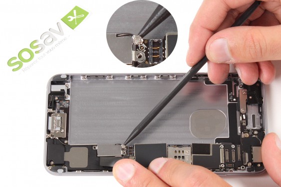 Guide photos remplacement vibreur et câble d'interconnexion iPhone 6 Plus (Etape 15 - image 3)