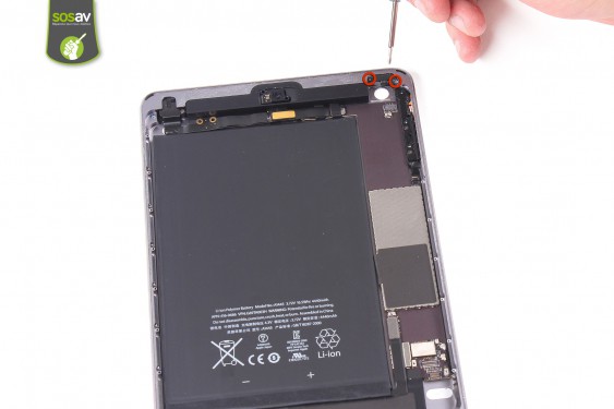 Guide photos remplacement nappe bouton power, volume et silencieux iPad Mini 1 WiFi (Etape 19 - image 1)