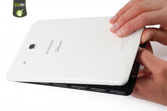 Guide photos remplacement coque arrière & haut-parleur externe Galaxy Tab E 9.6 (2015) (Etape 4 - image 1)