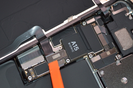 Guide photos remplacement ecran iPhone 13 Pro Max (Etape 5 - image 4)