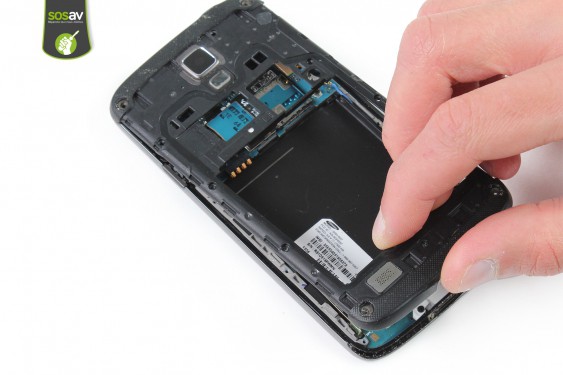 Guide photos remplacement connecteur de charge  Samsung Galaxy S4 Active (Etape 12 - image 1)