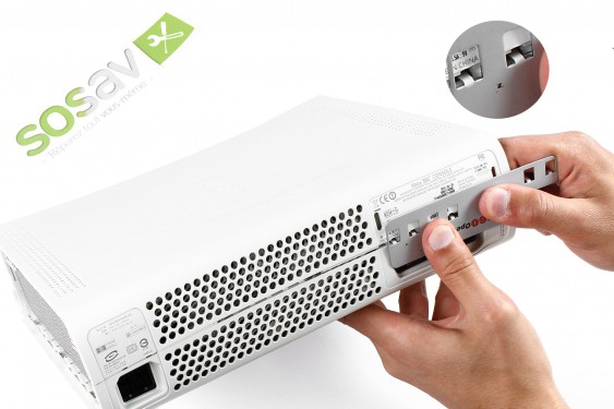 Guide photos remplacement bouton d'éjection du lecteur dvd Xbox 360 (Etape 18 - image 4)