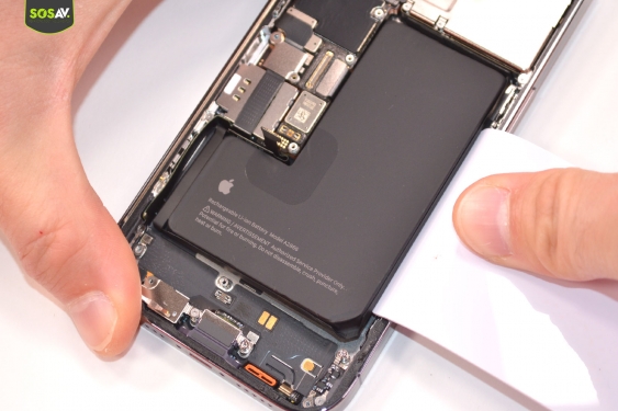 Guide photos remplacement batterie iPhone 14 Pro / 14 Pro Max (Etape 8 - image 1)
