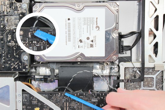 Guide photos remplacement sonde de température du disque dur iMac 27" fin 2009 (EMC 2309 et 2374) (Etape 17 - image 2)