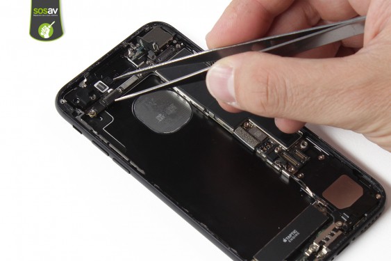 Guide photos remplacement nappe power, vibreur, volume, flash et micro externe iPhone 7 (Etape 25 - image 1)