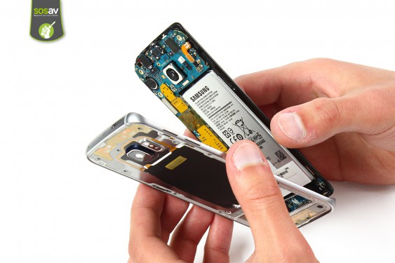 Guide photos remplacement carte mère Samsung Galaxy S6 Edge (Etape 6 - image 2)