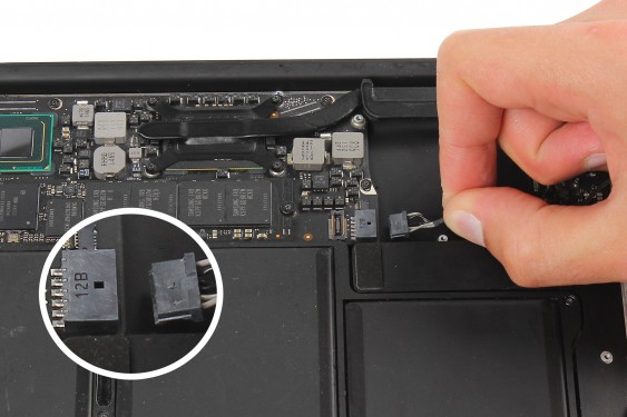 Guide photos remplacement radiateur Macbook Air 13" mi-2011 EMC2469 (A1369) (Etape 14 - image 2)