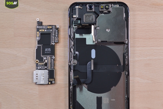 Guide photos remplacement connecteur de charge iPhone 13 Pro (Etape 12 - image 3)