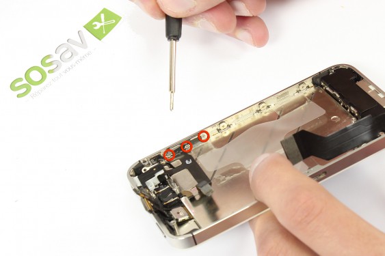 Guide photos remplacement bouton vibreur iPhone 4S (Etape 35 - image 1)