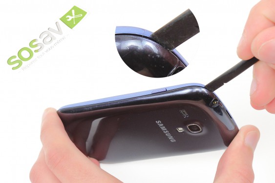 Guide photos remplacement coque arrière Samsung Galaxy S3 mini (Etape 2 - image 1)