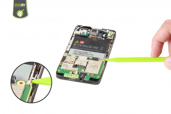 Guide photos remplacement câble d'interconnexion wifi HTC HD2 (Etape 11 - image 1)