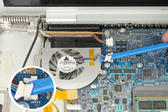 Guide photos remplacement ventilateur gauche Macbook Pro 17"  Modèles A1151, A1212, 1229 & A1261 (Etape 40 - image 2)