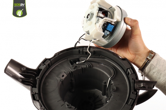Guide photos remplacement enrouleur câble Aspirateur Dyson Cinetic Big Ball 2 (Etape 21 - image 3)