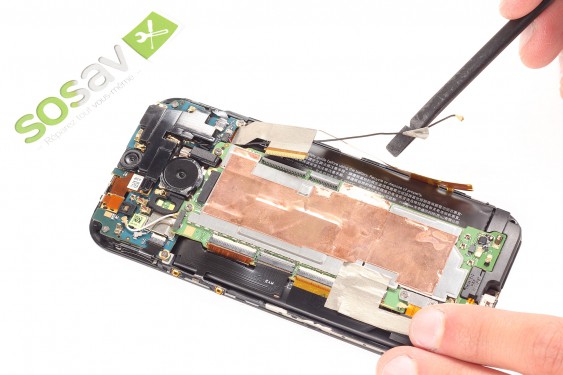 Guide photos remplacement nappe de liaision principale de la carte fille HTC one M8 (Etape 12 - image 4)