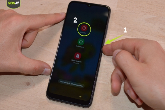 Guide photos remplacement vitre arrière Galaxy A22 (5G) (Etape 1 - image 2)
