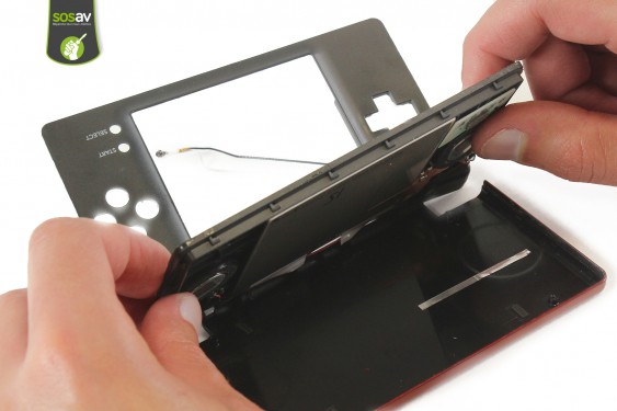 Guide photos remplacement coque supérieure Nintendo DS Lite (Etape 33 - image 2)