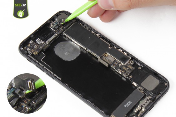 Guide photos remplacement nappe power, vibreur, volume, flash et micro externe iPhone 7 (Etape 32 - image 2)