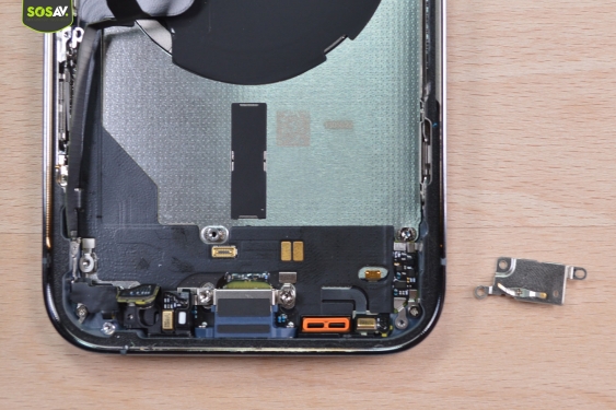 Guide photos remplacement connecteur de charge iPhone 13 Pro (Etape 13 - image 4)