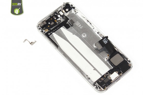 Guide photos remplacement nappe power, vibreur & volume iPhone 5S (Etape 28 - image 4)