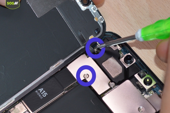 Guide photos remplacement connecteur de charge iPhone 13 (Etape 5 - image 1)