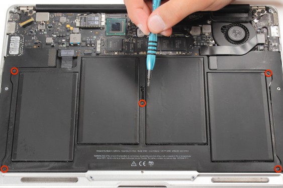 Guide photos remplacement batterie Macbook Air 13" mi-2011 EMC2469 (A1369) (Etape 4 - image 1)