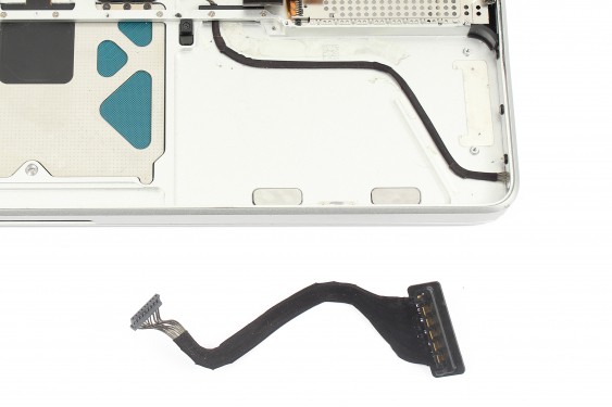 Guide photos remplacement indicateur de niveau de batterie MacBook Pro 15" Fin 2008 - Début 2009 (Modèle A1286 - EMC 2255) (Etape 38 - image 1)