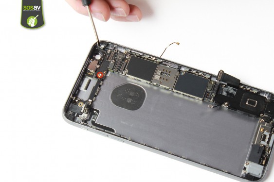Guide photos remplacement connecteur de charge iPhone 6S Plus (Etape 36 - image 1)