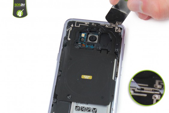 Guide photos remplacement connecteur de charge Samsung Galaxy S8  (Etape 8 - image 3)