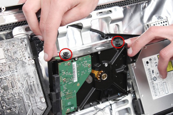 Guide photos remplacement support du capteur de température du disque dur iMac 24" mi-2007 & début 2008 (EMC 2134 et 2211) (Etape 27 - image 3)