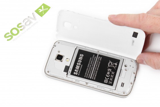 Guide photos remplacement lecteur de carte sim/sd Samsung Galaxy S4 mini (Etape 3 - image 2)