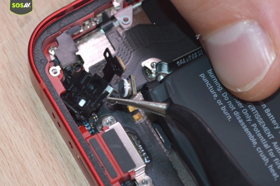 Guide photos remplacement connecteur de charge iPhone 13 Mini (Etape 14 - image 4)