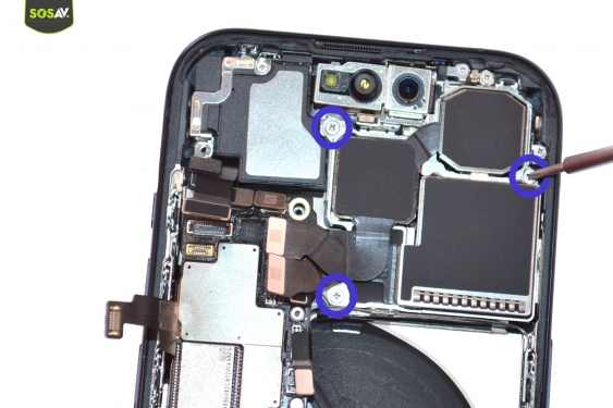 Guide photos remplacement connecteur de charge iPhone 15 Pro (Etape 14 - image 1)
