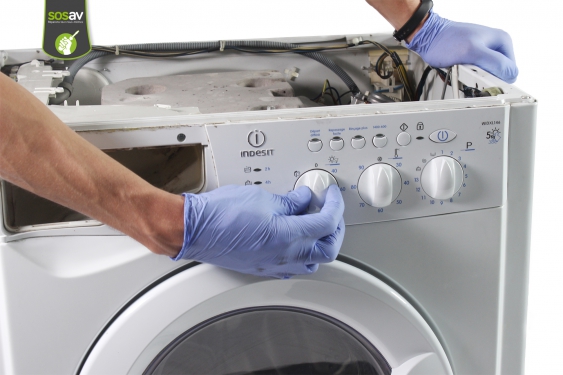 Guide photos remplacement carte de commandes Machine à laver (Etape 6 - image 1)
