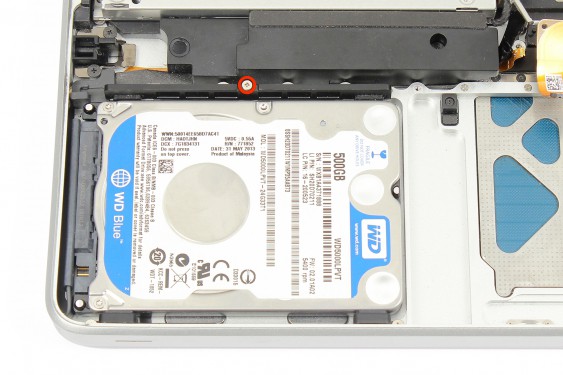 Guide photos remplacement récepteur infrarouge / support bas du disque dur MacBook Pro 15" Fin 2008 - Début 2009 (Modèle A1286 - EMC 2255) (Etape 34 - image 1)