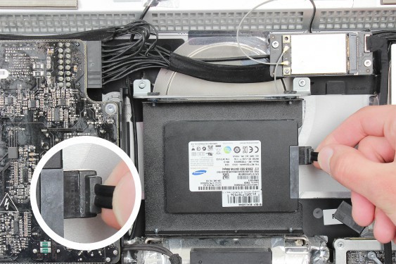 Guide photos remplacement disque dur d'origine vers ssd iMac 27" fin 2009 (EMC 2309 et 2374) (Etape 30 - image 2)