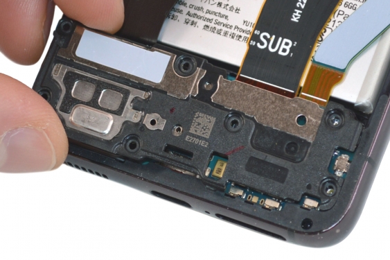 Guide photos remplacement connecteur de charge Galaxy S22 (Etape 7 - image 3)