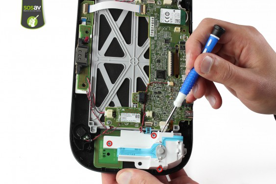 Guide photos remplacement flèche directionnelle gauche Gamepad Wii U (Etape 16 - image 1)