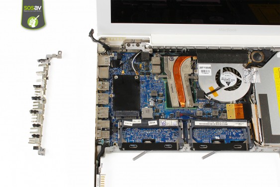 Guide photos remplacement connecteur d'alimentation magsafe Macbook Core 2 Duo (A1181 / EMC2200) (Etape 15 - image 1)