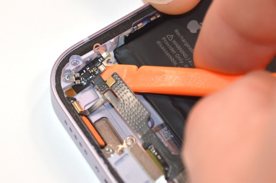 Guide photos remplacement connecteur de charge iPhone 14 (Etape 14 - image 4)