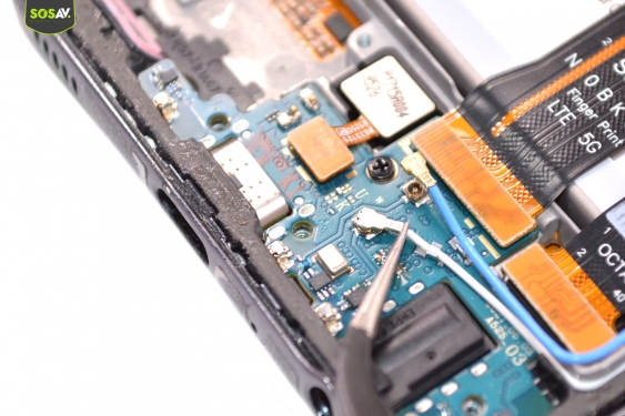 Guide photos remplacement connecteur de charge Galaxy A52s (Etape 8 - image 2)