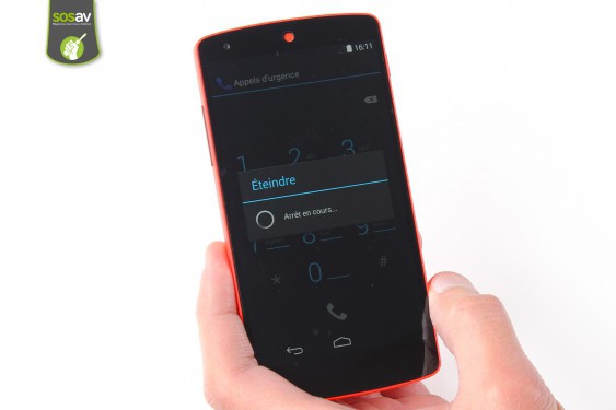 Guide photos remplacement coque arrière Nexus 5 (Etape 1 - image 4)