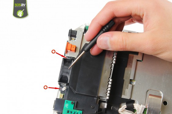 Guide photos remplacement câble d'alimentation du lecteur dvd Nintendo Wii (Etape 17 - image 3)